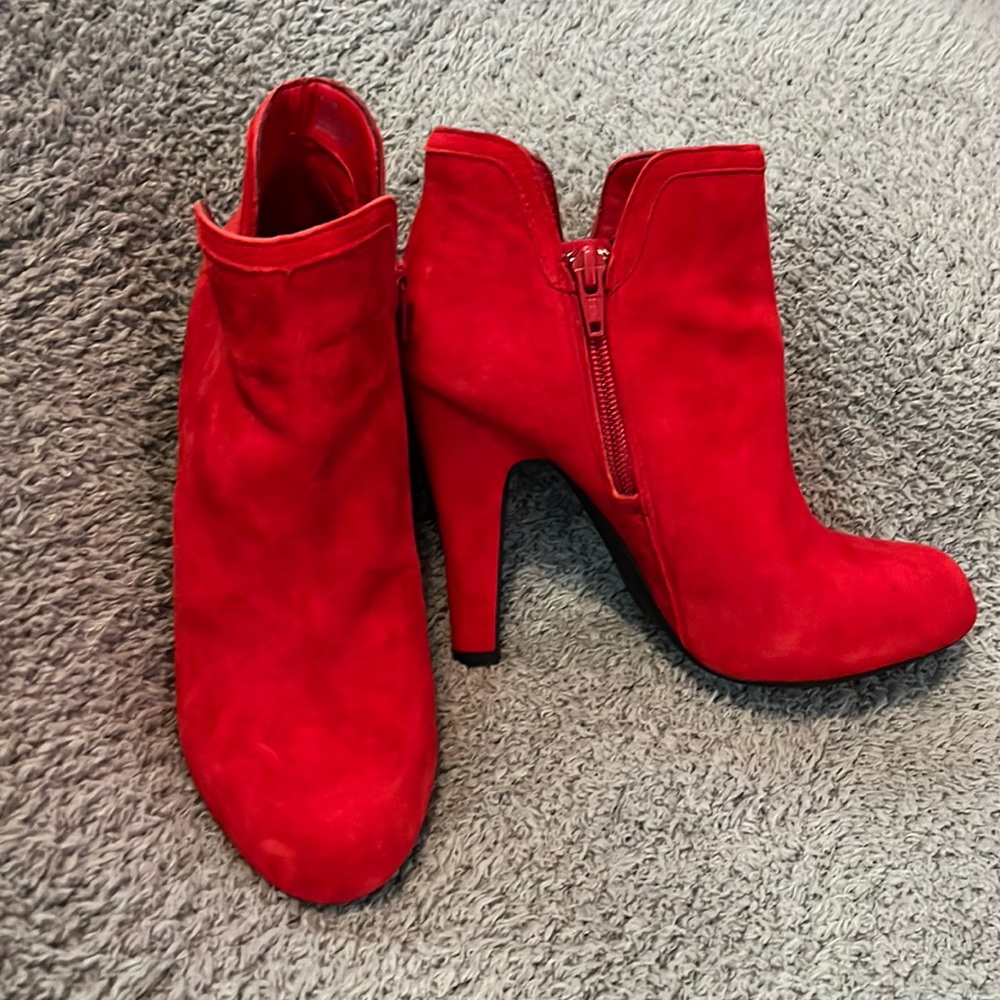 Gianni Bini Red Velvet Bootie